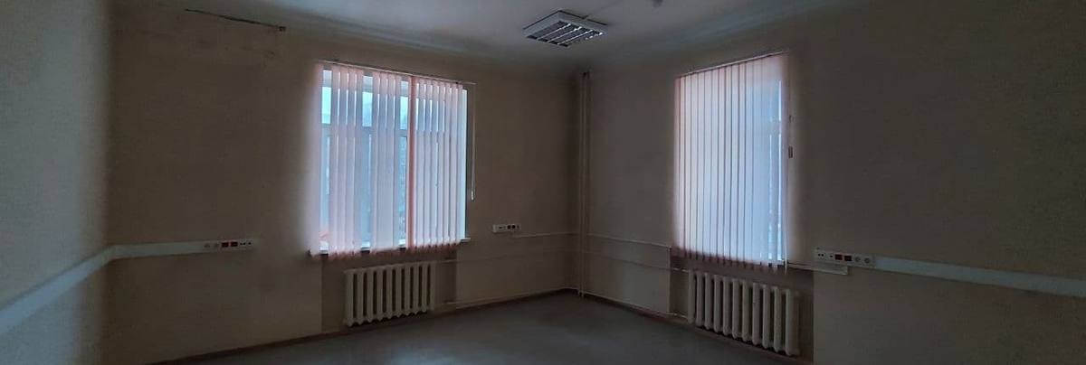 Помещение 1 069 м²