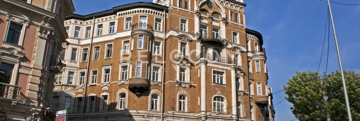 Административное здание Дом страхового общества «Россия»