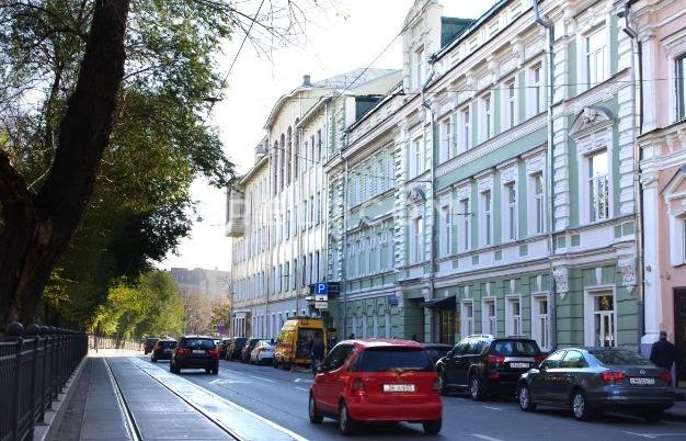 Административное здание Покровский б-р 8, стр. 1.