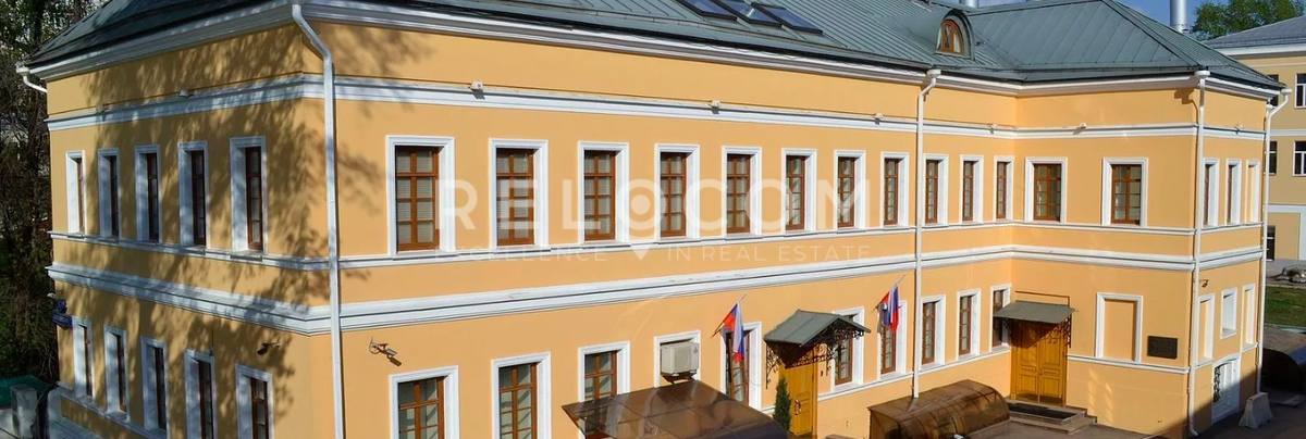 Административное здание Берсеневская наб., 16