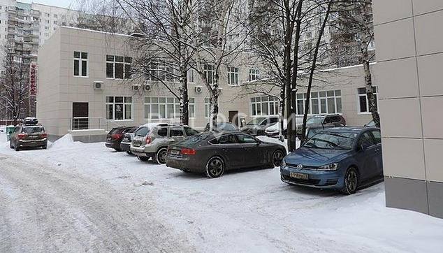 Административное здание Новгородская ул. 25.