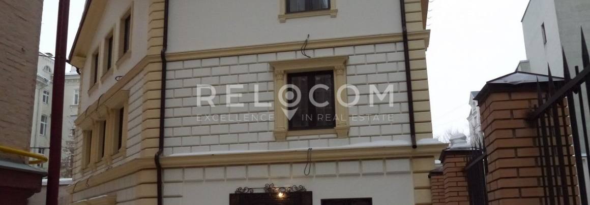 Административное здание Романов пер. 3, стр. 8.