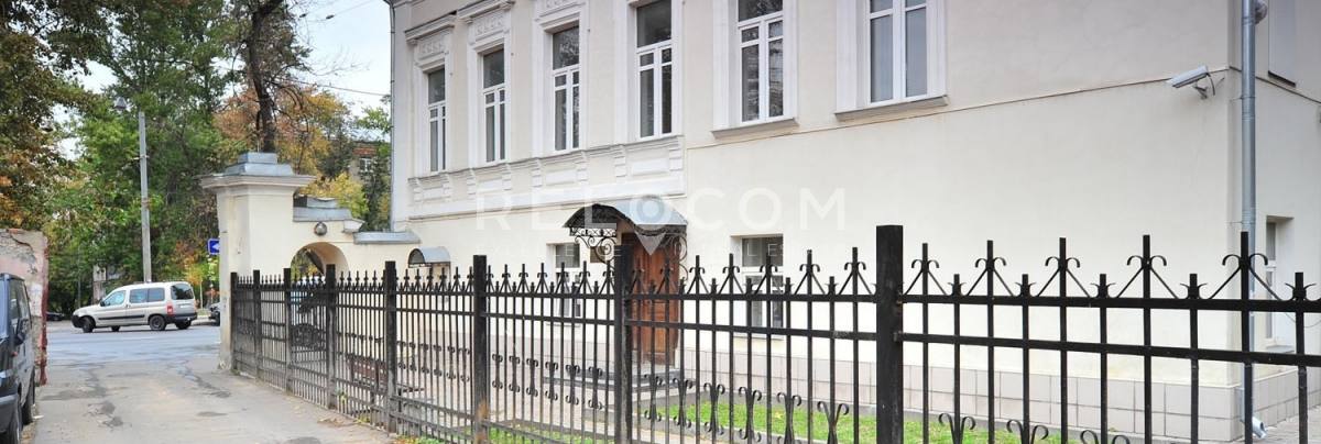 Административное здание Александра Солженицына 8, стр. 1.