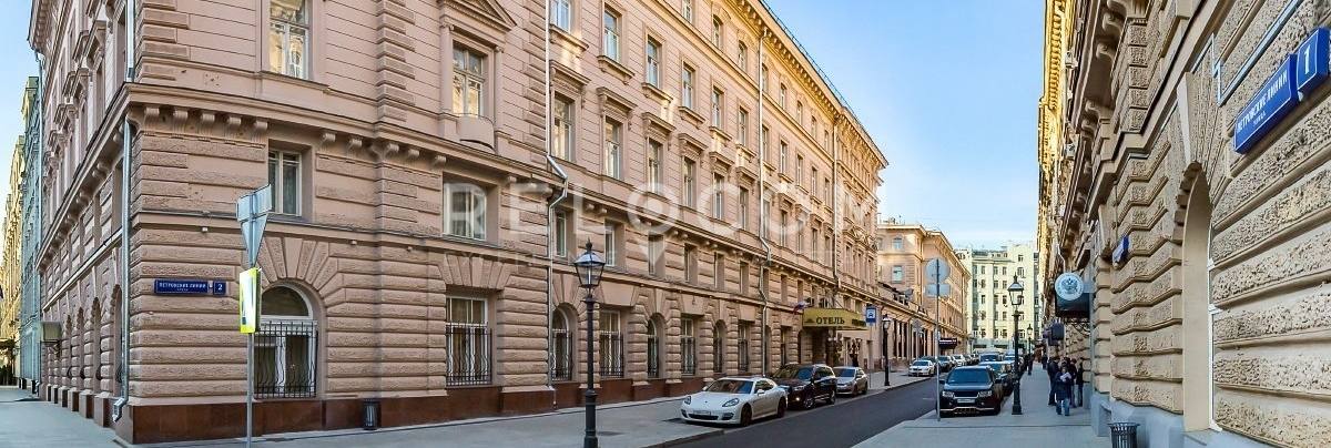 Административное здание Гостиница Будапешт